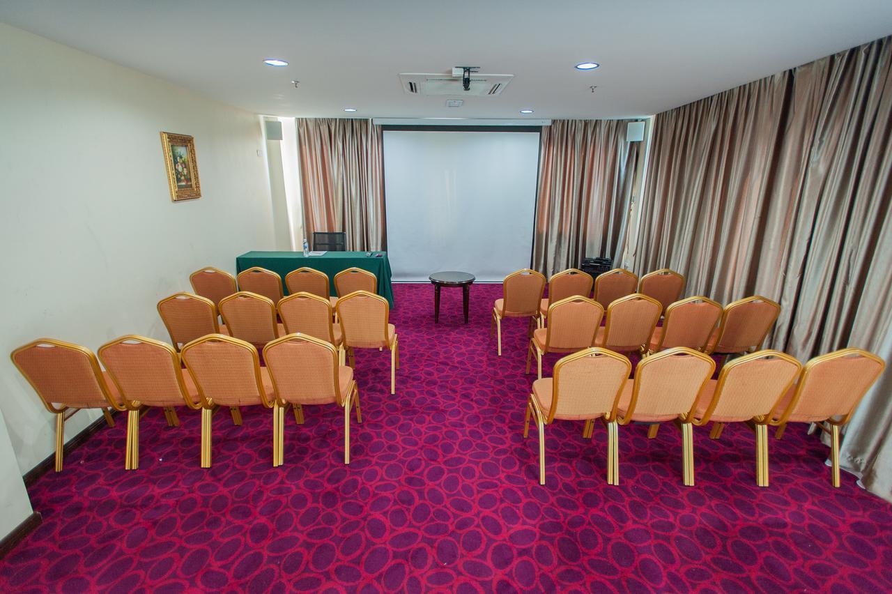 Kemena Hotel Bintulu Exterior foto