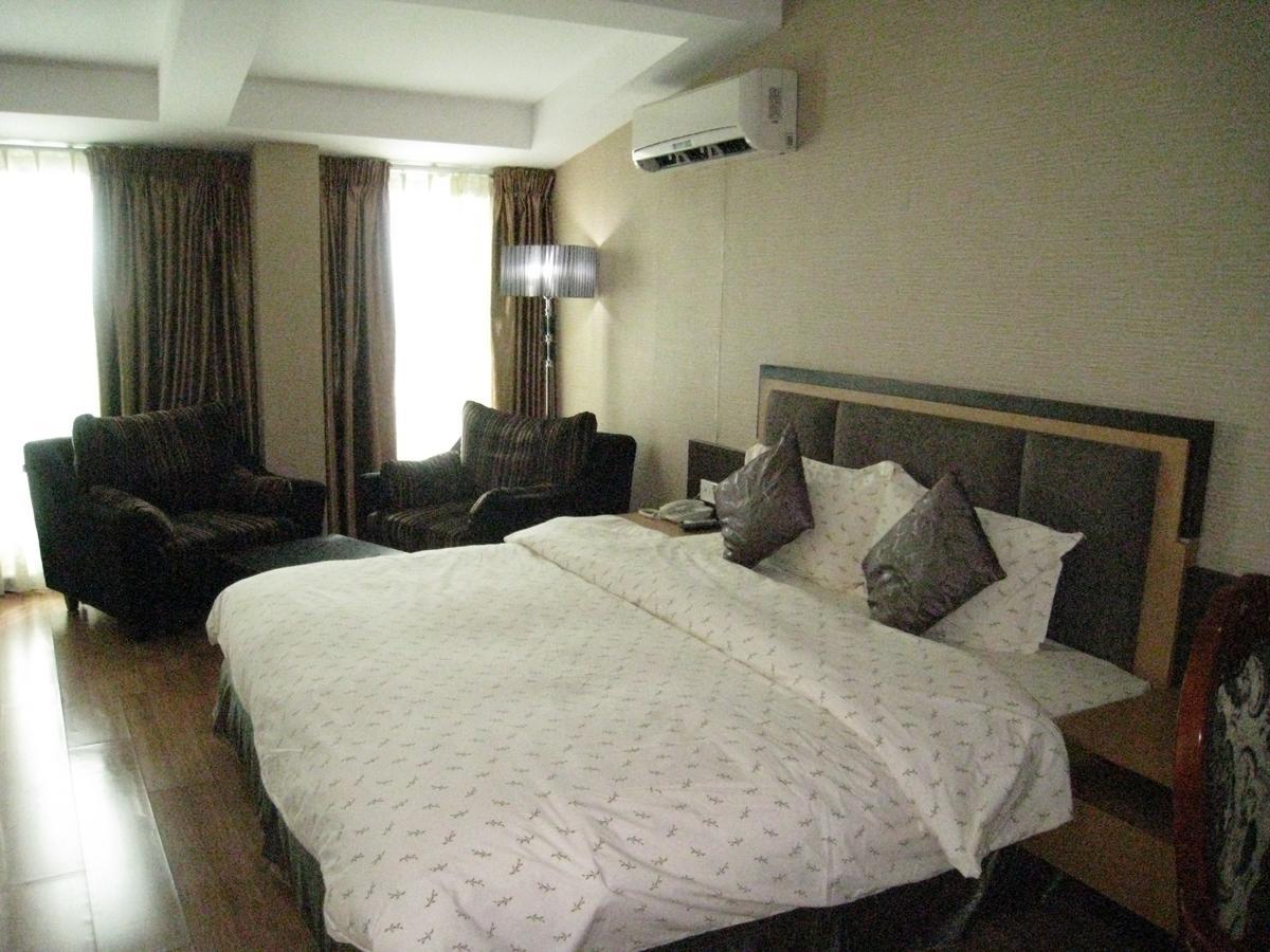 Kemena Hotel Bintulu Exterior foto
